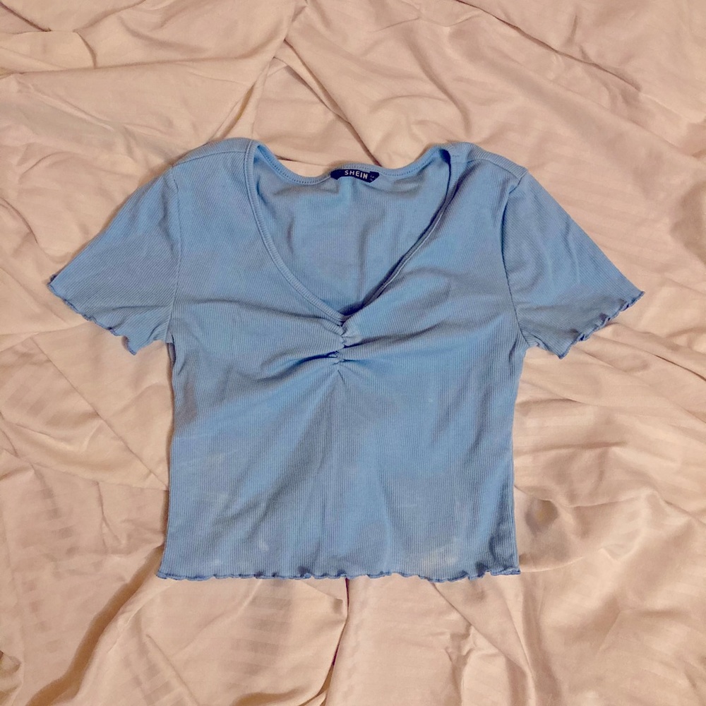 Baby blue crop top - Picture 1 of 1